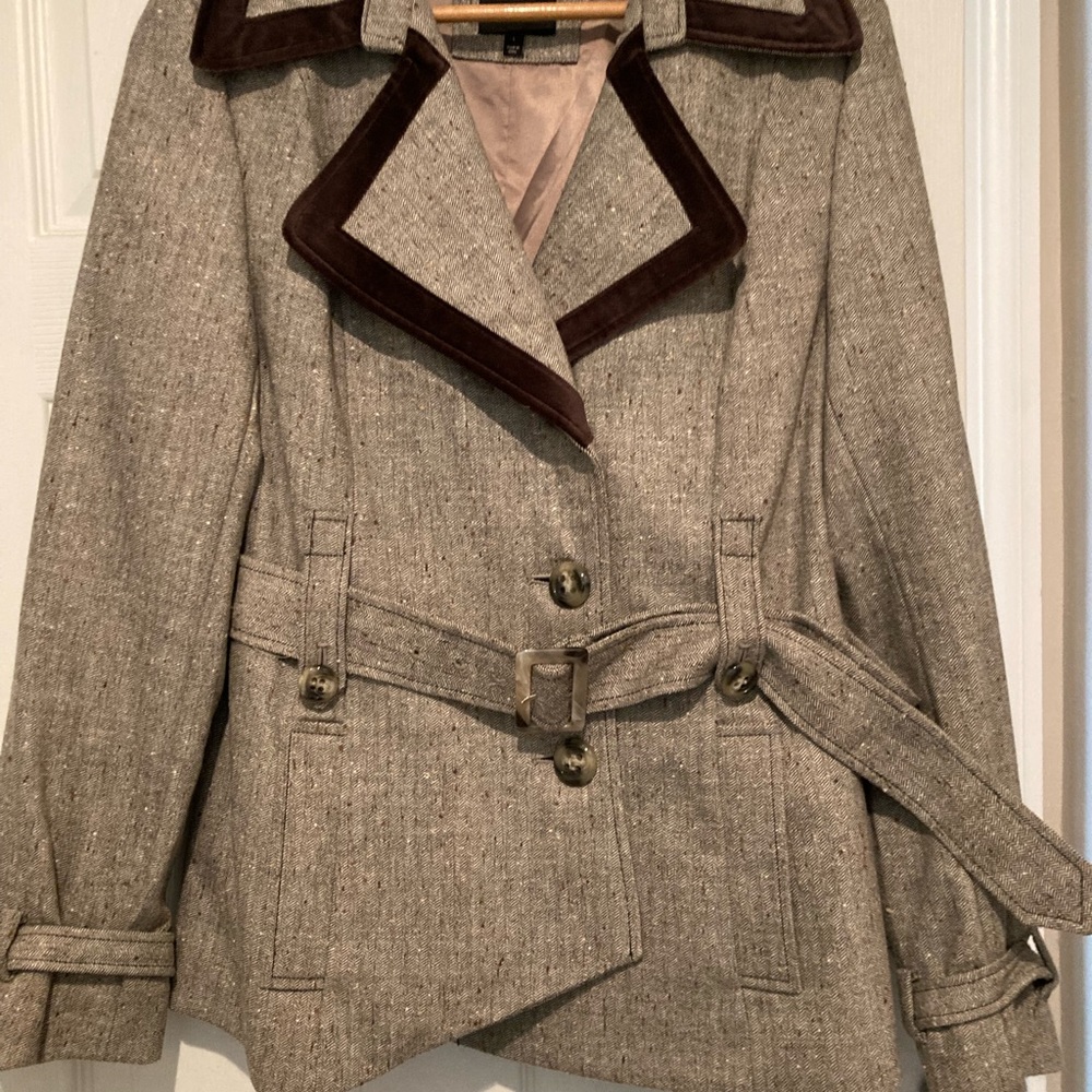Tweed belted blazer.  Velvet trim lapels.  49% wool. Asymmetric front.  Lined